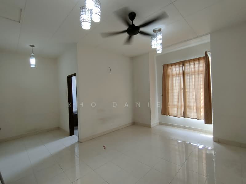 2-storey Terraced House for Rent in Bandar Parklands (Klang) - Kho Daniel - Living Room - PropertyGuru.com.my