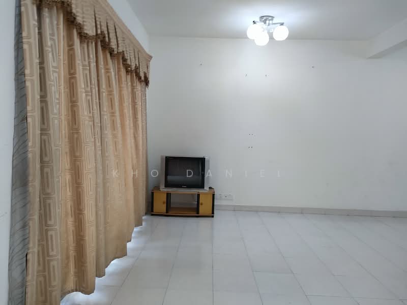2-storey Terraced House for Rent in Bandar Parklands (Klang) - Kho Daniel - Living Room - PropertyGuru.com.my