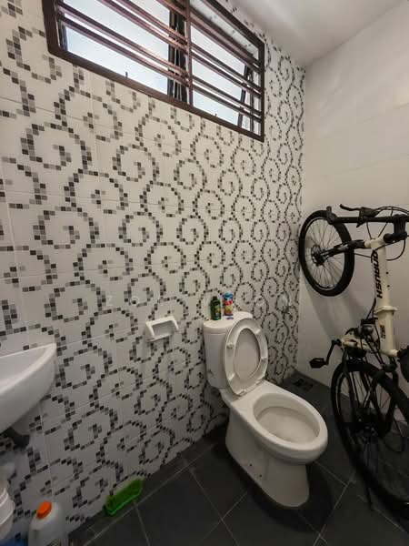 Rumah Teres 2 Tingkat untuk Dijual di Taman Puteri Wangsa (Ulu Tiram) - Zoe Voon - Bathroom - PropertyGuru.com.my