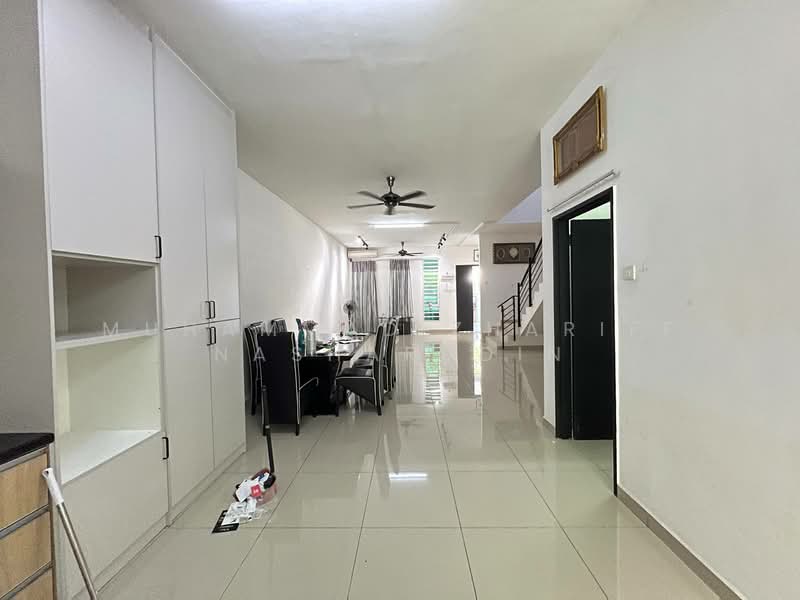 Rumah Teres 2 Tingkat untuk Dijual di Kajang (Selangor) - Muhammad Zhariff Nasharudin - Dining Room - PropertyGuru.com.my