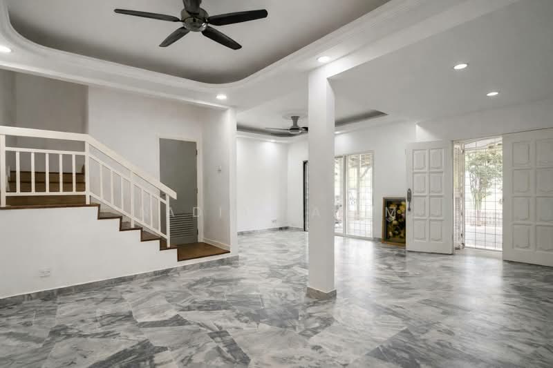 2-storey Terraced House for Sale in Usj 11 (Subang Jaya) - Nadia Rahim - Living Room - PropertyGuru.com.my