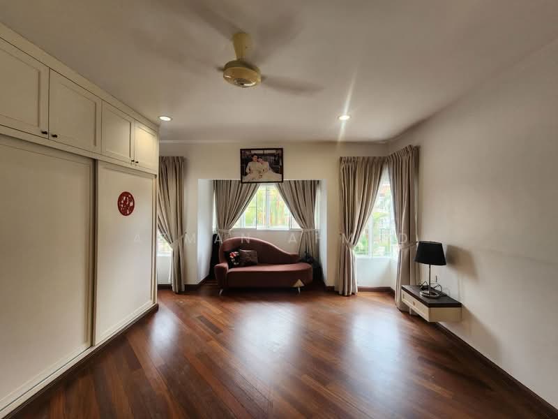 Bungalow for Sale in Bukit Jelutong (Shah Alam) - Azman Ahmad - Living Room - PropertyGuru.com.my