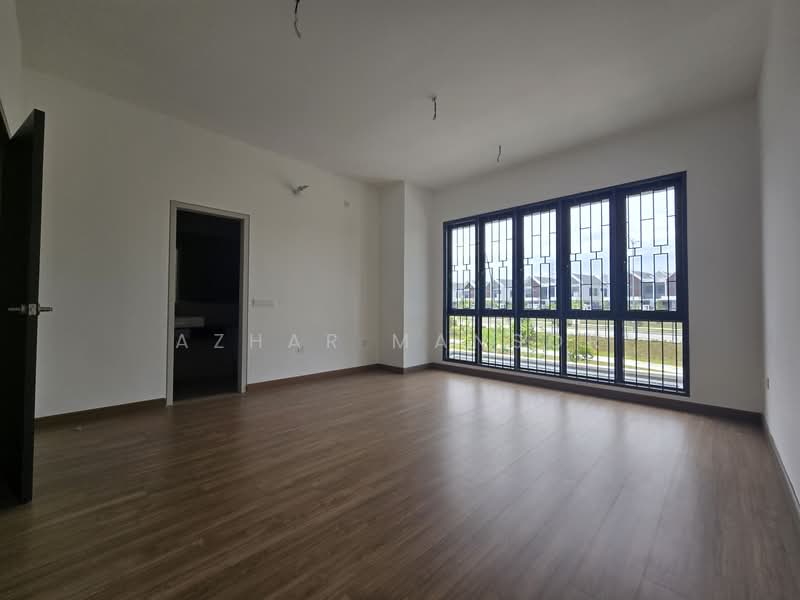 2-storey Terraced House for Sale in Elmina (Shah Alam) - Azhar Mansor - Master Bedroom - PropertyGuru.com.my