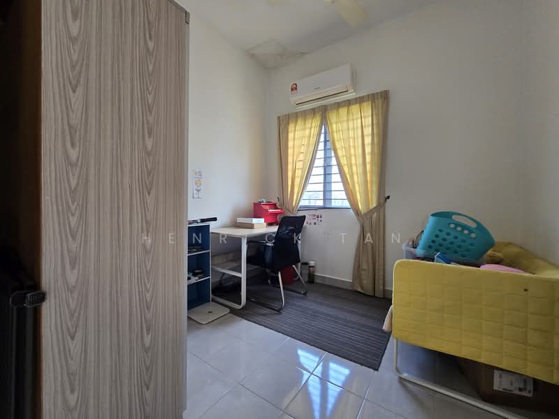 2-storey Terraced House for Rent in Kota Kemuning (Shah Alam) - Henrick Tan - Study - PropertyGuru.com.my