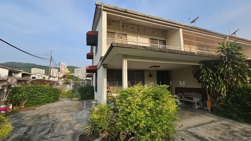 2-storey Terraced House for Sale in Taman Besi (Jelutong) - Nickolas Lim - Exterior - PropertyGuru.com.my