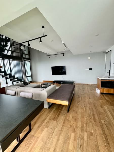 For Rent - Twy Duplex Condos