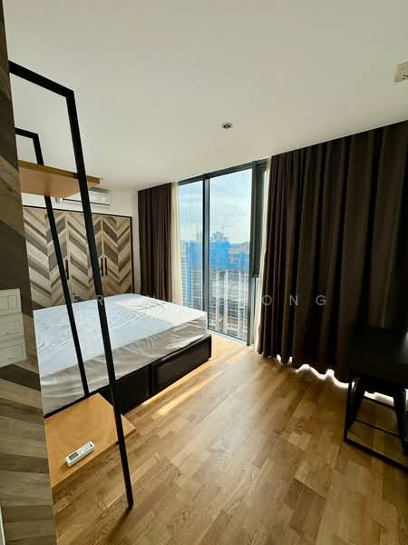 For Rent - Twy Duplex Condos