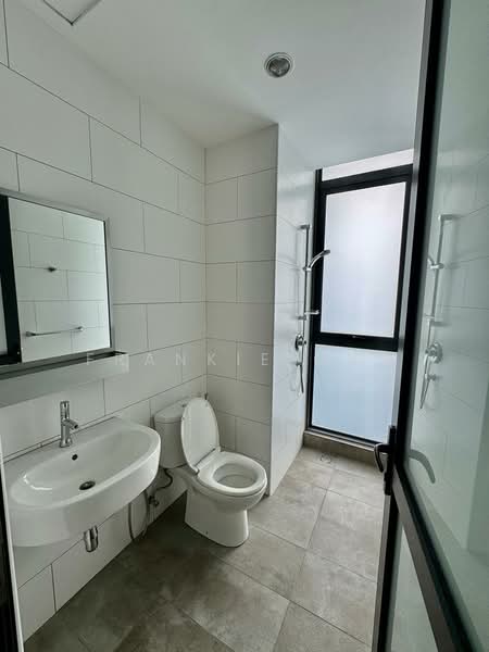 For Rent - Twy Duplex Condos