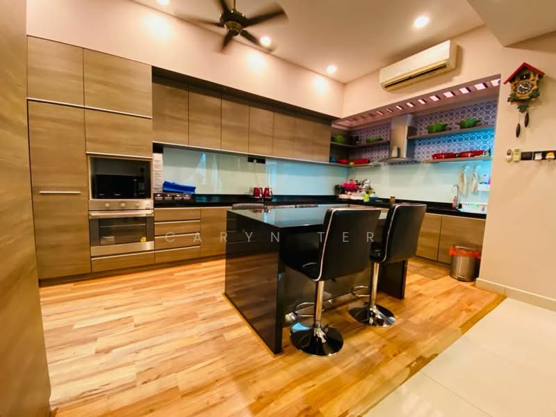 Rumah Berkembar untuk Dijual di Taman Sutera Utama (Skudai) - Caryn Ter - Kitchen - PropertyGuru.com.my