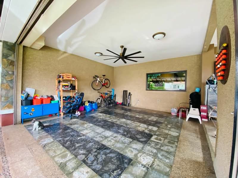 Rumah Berkembar untuk Dijual di Taman Sutera Utama (Skudai) - Caryn Ter - Car Park - PropertyGuru.com.my