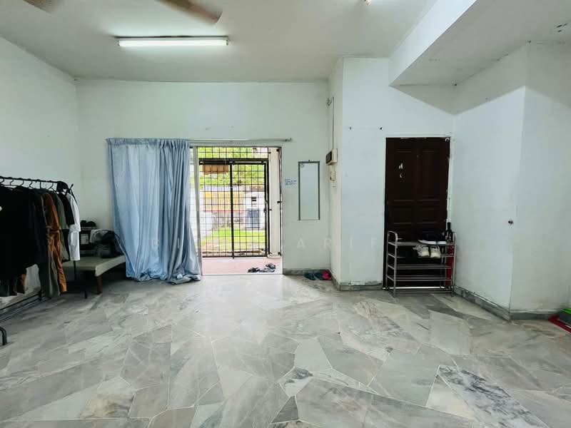 Rumah Teres 2 Tingkat untuk Dijual di Seksyen 7 (Shah Alam) - BILYA ARIFF - Living Room - PropertyGuru.com.my