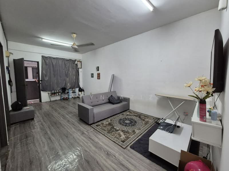Flat for Sale at Rimba 2 - Keyn Aziz - Living Room - PropertyGuru.com.my