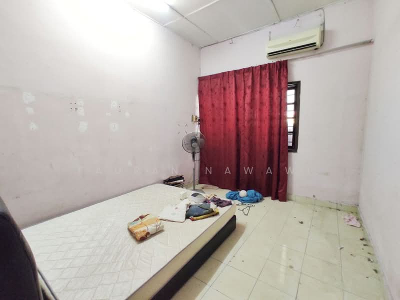1-storey Terraced House for Sale in Taman Sri Serdang (Seri Kembangan) - Fauran Nawawi - PropertyGuru.com.my