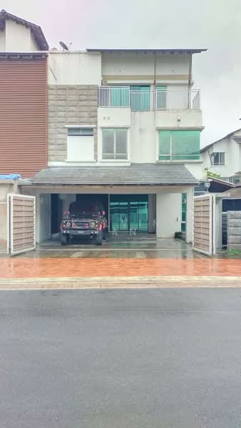 Semi-Detached House for Rent in Laman Seri (Shah Alam) - Kelvin Tan - Exterior - PropertyGuru.com.my