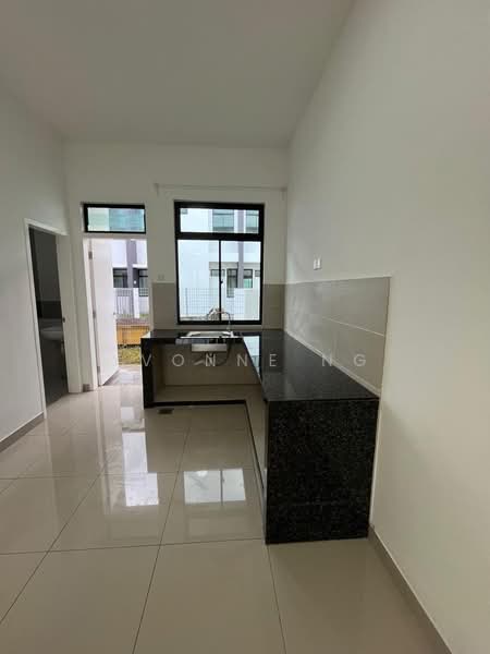 2-storey Terraced House for Rent in Johor Bahru (Johor) - Yvonne Ng - Kitchen - PropertyGuru.com.my