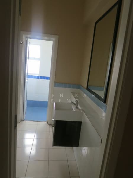 Kondominium untuk Dijual di Seri Maya Condominium - Chen Kah Seng - Bathroom - PropertyGuru.com.my