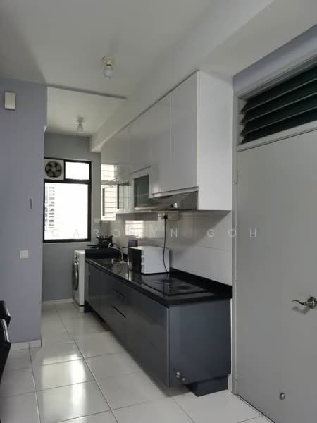 Service Residence for Sale at The Sky Executive Suites - Carolyn Goh - Kitchen - PropertyGuru.com.my