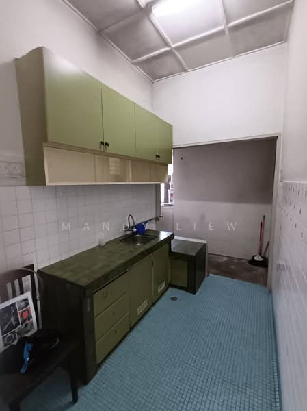 Apartment for Sale at Apartment Melor - Mandy Liew - Kitchen - PropertyGuru.com.my