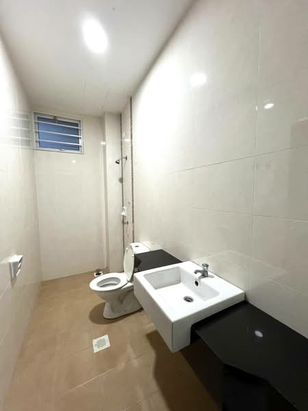 Semi-Detached House for Sale in Taman Ponderosa (Johor Bahru) - Ben Foo - Bathroom - PropertyGuru.com.my