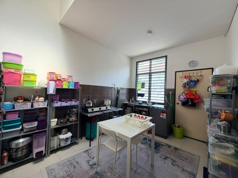 Terraced House for Sale in Klang (Selangor) - Keyn Aziz - Kitchen - PropertyGuru.com.my