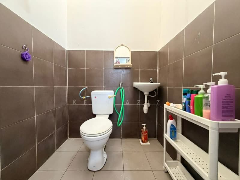 Terraced House for Sale in Klang (Selangor) - Keyn Aziz - Bathroom - PropertyGuru.com.my