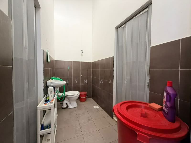 Terraced House for Sale in Klang (Selangor) - Keyn Aziz - Bathroom - PropertyGuru.com.my