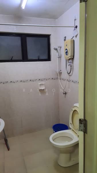 Condominium for Rent at Pelangi Utama - Raymond Lai - Bathroom - PropertyGuru.com.my