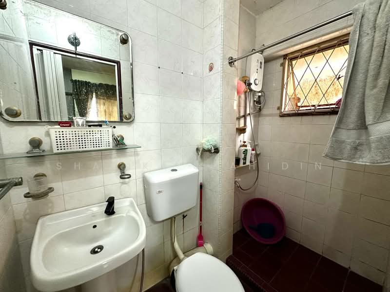 Condominium for Sale at Le Jardine Condominium - Shafika Shahidin - Bathroom - PropertyGuru.com.my