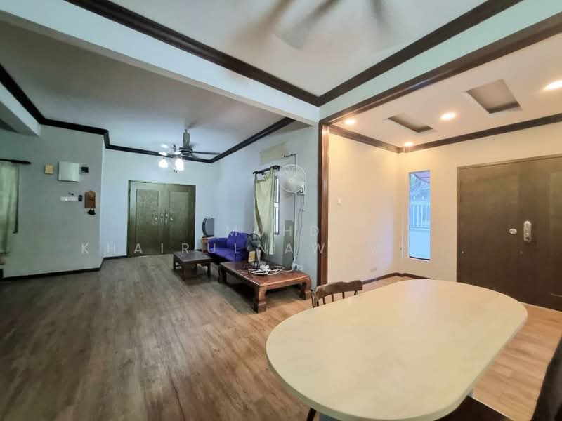 2-storey Terraced House for Sale in U5, Taman Subang Bestari (Shah Alam) - Muhd Khairulnawawi Kamaruddin - Living Room - PropertyGuru.com.my