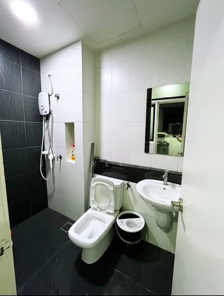 Servis Apartment untuk Dijual di Sky Peak Residences - Jeffrey Ong - Bathroom - PropertyGuru.com.my
