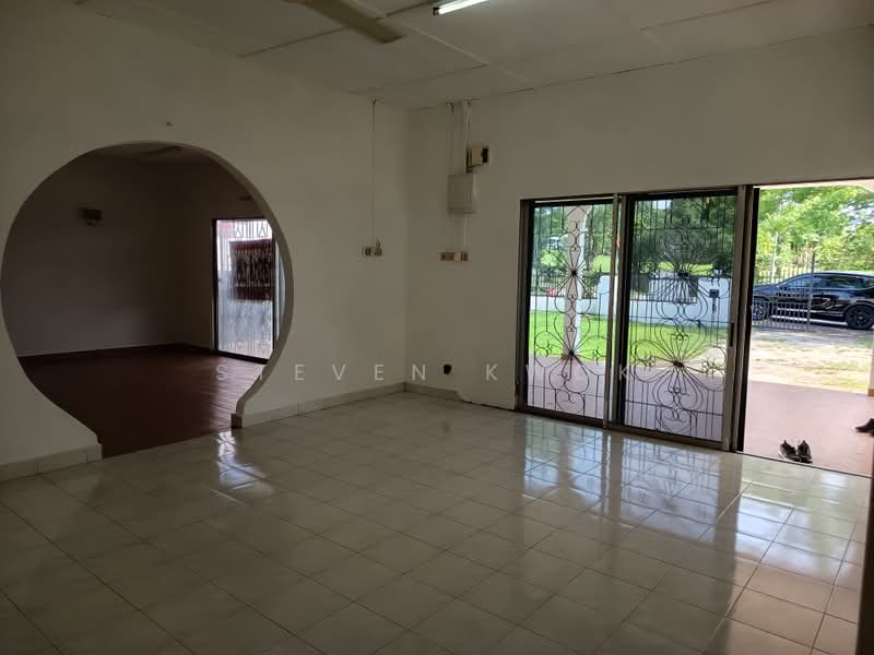 Semi-Detached House for Sale in Taman Dusun Jaya (Semenyih) - Steven Kwok - Living Room - PropertyGuru.com.my