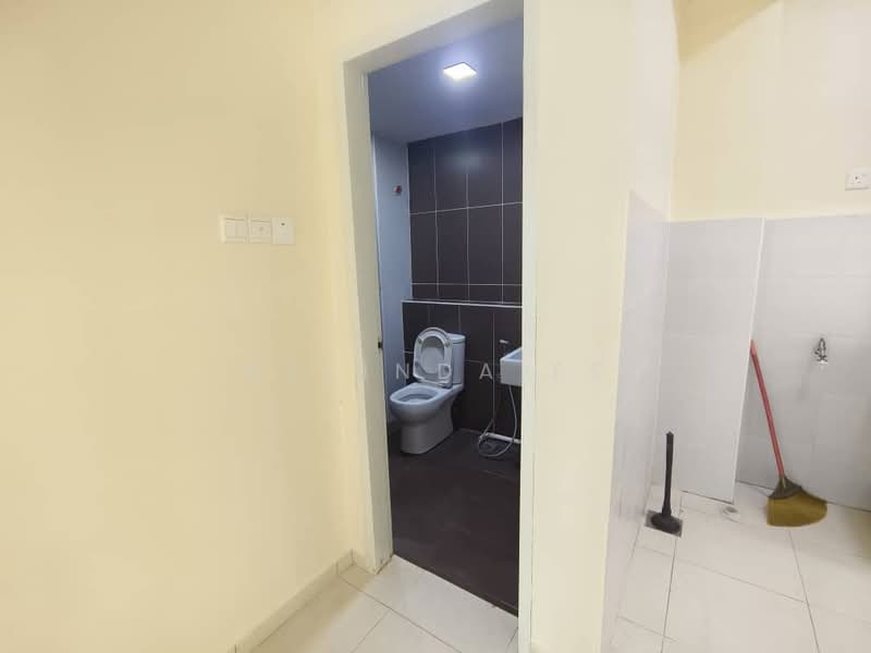 Servis Apartment untuk Dijual di The Garden Residences - Melinda Ee - Bathroom - PropertyGuru.com.my