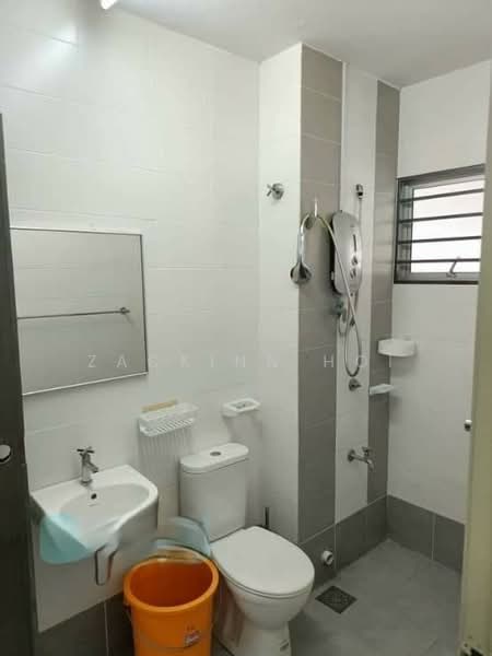 2-storey Terraced House for Sale in Bandar Bukit Raja (Klang) - Zackinn Hoi - Bathroom - PropertyGuru.com.my
