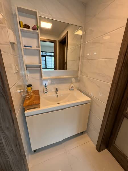 Apartment for Sale at Starview Bay @ Forest City - Daniel Yong - Bathroom - PropertyGuru.com.my