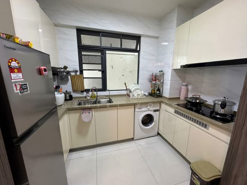 Apartment for Sale at Starview Bay @ Forest City - Daniel Yong - Kitchen - PropertyGuru.com.my