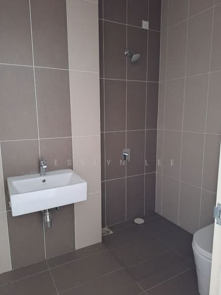 Semi-Detached House for Sale in Eco Majestic (Semenyih) - Jesslyn Lee - Bathroom - PropertyGuru.com.my