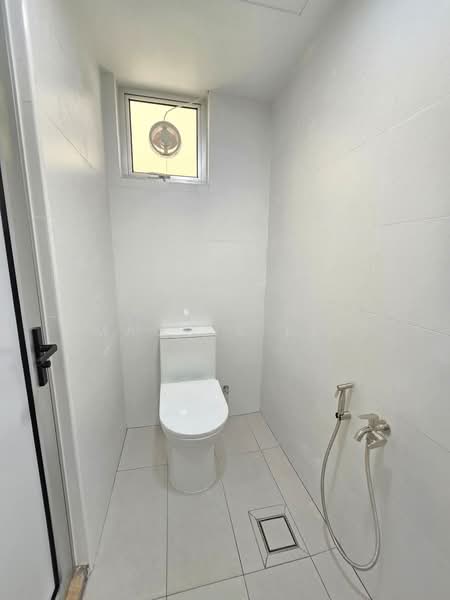 Flat for Sale at Rumah Pangsa Akasia - Maggie Lee - Bathroom - PropertyGuru.com.my