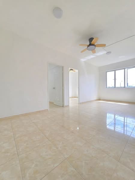 Flat for Sale at Rumah Pangsa Akasia - Maggie Lee - Living Room - PropertyGuru.com.my