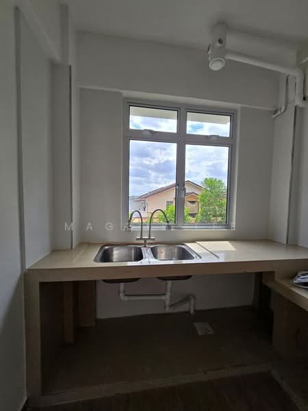 Flat for Sale at Rumah Pangsa Akasia - Maggie Lee - Kitchen - PropertyGuru.com.my