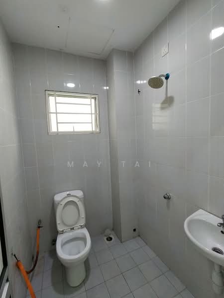 Pangsapuri untuk Disewa di Taman Tropika 2 (Kajang) - May Tai - Bathroom - PropertyGuru.com.my