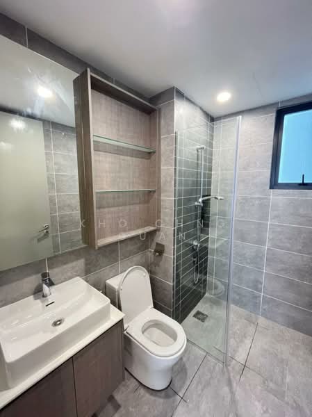 Servis Apartment untuk Disewa di Millerz Square - Kho Chng Guan - Bathroom - PropertyGuru.com.my