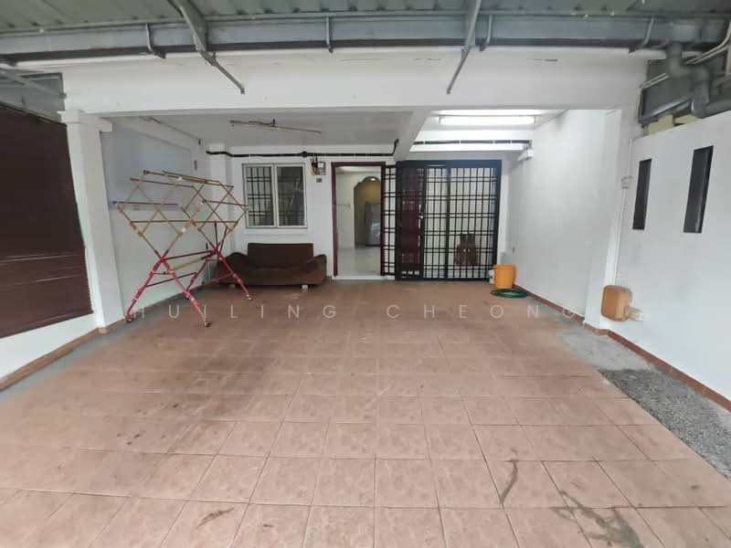 2-storey Terraced House for Sale in Johor Bahru (Johor) - Huiling Cheong - Entrance - PropertyGuru.com.my