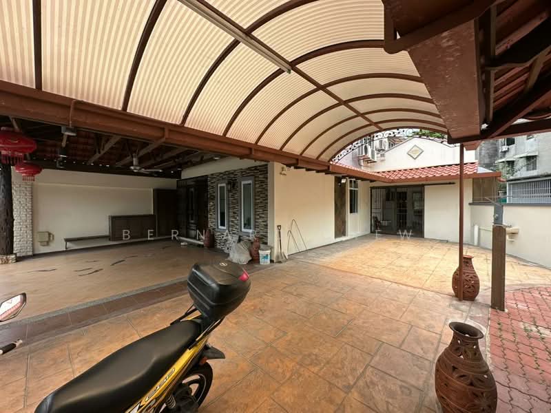 1.5-storey Terraced House for Sale in Batu Maung (Penang) - Bernard Chew - Exterior - PropertyGuru.com.my