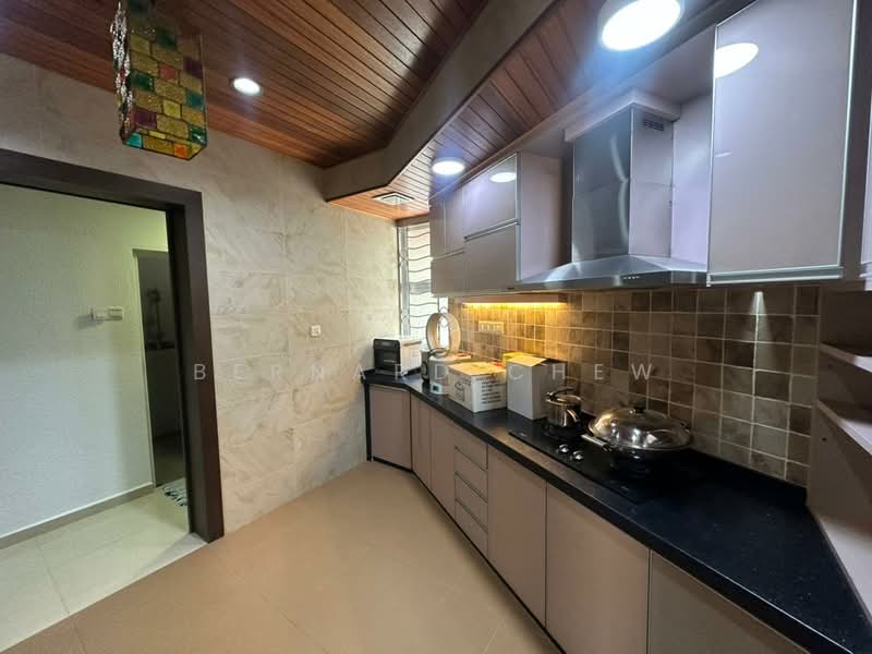 1.5-storey Terraced House for Sale in Batu Maung (Penang) - Bernard Chew - Kitchen - PropertyGuru.com.my