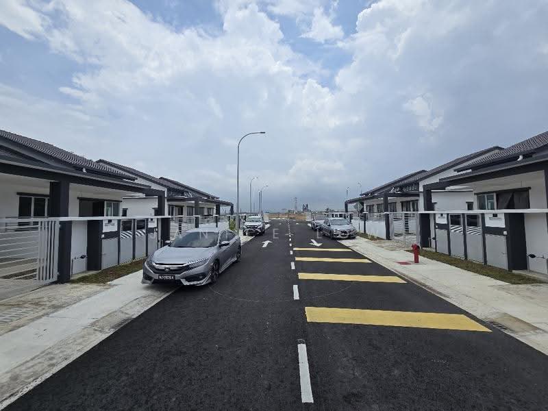 Rumah Berkembar untuk Dijual di Kapar (Selangor) - Janice Low - Exterior - PropertyGuru.com.my