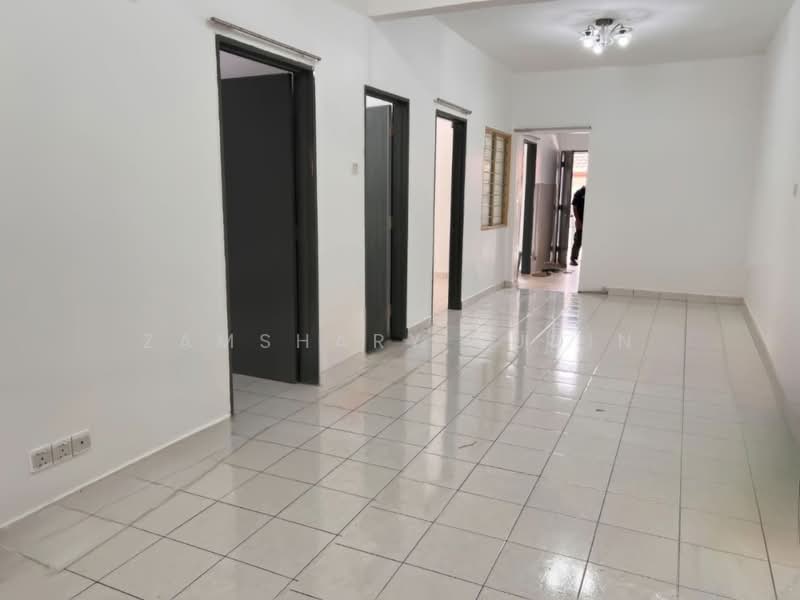 1-storey Terraced House for Sale in Taman Pelangi Semenyih (Semenyih) - Zamshary Budin - Interior - PropertyGuru.com.my