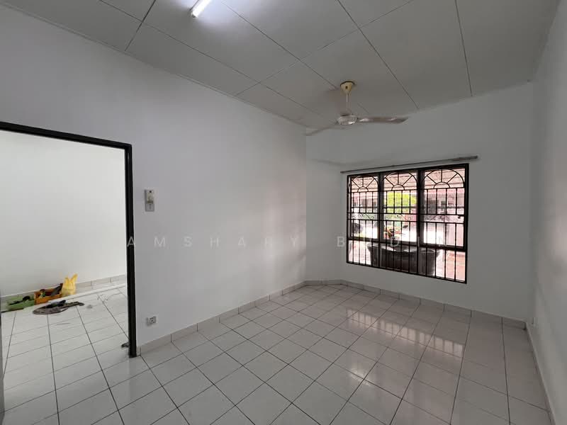 1-storey Terraced House for Sale in Taman Pelangi Semenyih (Semenyih) - Zamshary Budin - Interior - PropertyGuru.com.my