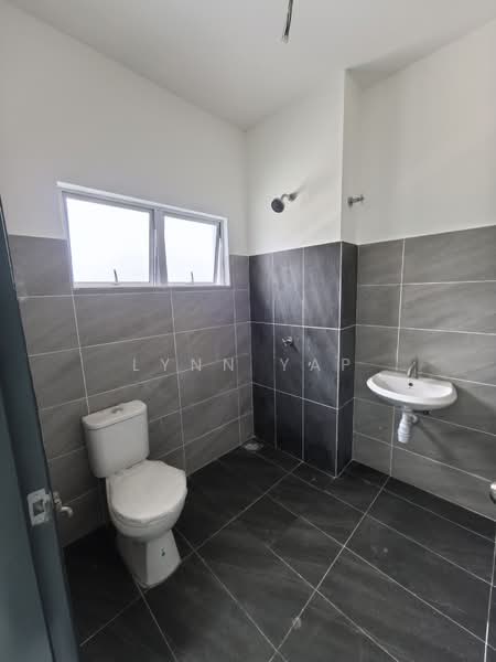 2-storey Terraced House for Sale in Kapar (Selangor) - Lynn Yap - Bathroom - PropertyGuru.com.my