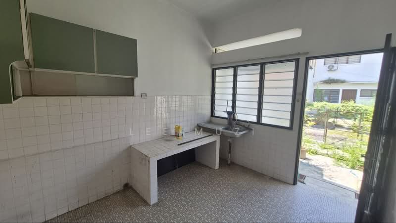 2-storey Terraced House for Sale in Ipoh Garden (Ipoh) - Lee Muzi - Kitchen - PropertyGuru.com.my