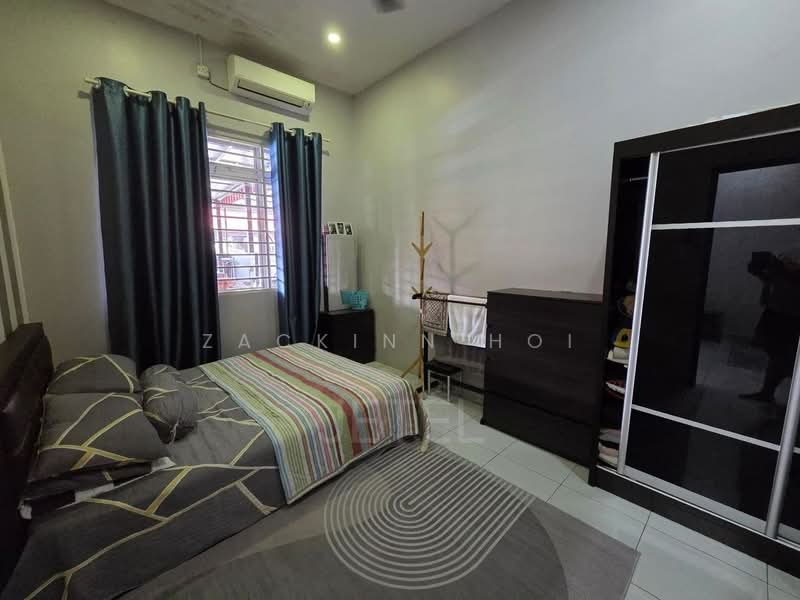 Rumah Teres 1 Tingkat untuk Dijual di Telok Panglima Garang (Selangor) - Zackinn Hoi - Bedroom - PropertyGuru.com.my